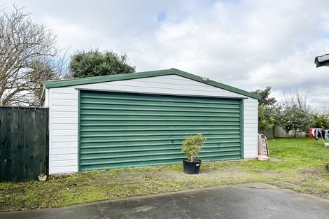 Photo of property in 86 Hillcrest Drive, Kelvin Grove, Palmerston North, 4414