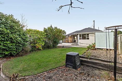 Photo of property in 15 Pembroke Street, Avondale, Christchurch, 8061