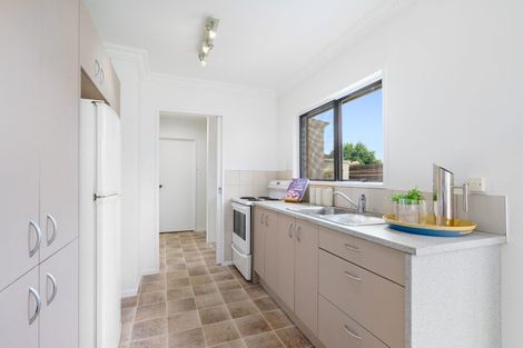 Photo of property in 2/64 Hamilton Road, Cambridge, 3434