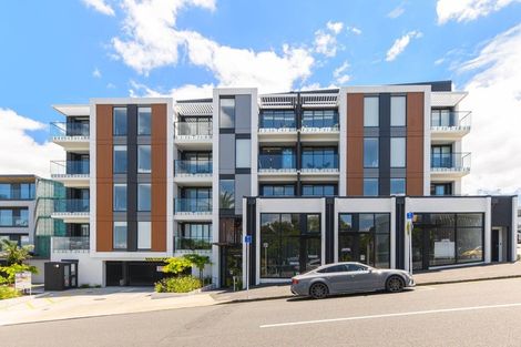 Photo of property in 316/19 Rawene Road, Birkenhead, Auckland, 0626