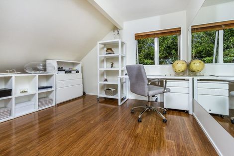 Photo of property in 1/9 The Esplanade, Castor Bay, Auckland, 0620