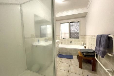 Photo of property in 7 Mullagh Place, East Tamaki Heights, Auckland, 2016