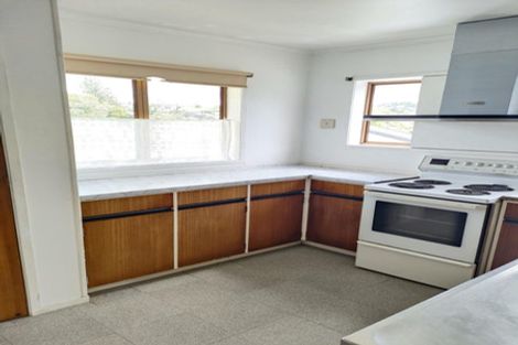 Photo of property in 1/40 Halberg Street, Glenfield, Auckland, 0629