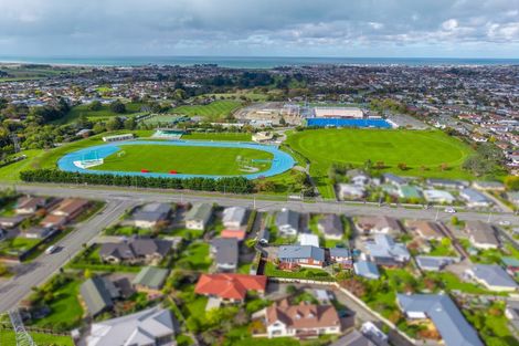 Photo of property in 76 Mountain View Road, Glenwood, Timaru, 7910