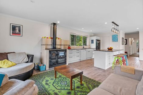 Photo of property in 6 Tavinor Road, Otaika, Whangarei, 0170