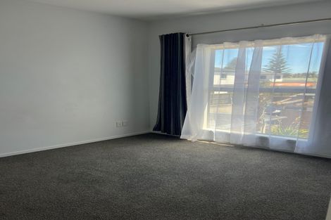Photo of property in 4/33 Kenderdine Road, Papatoetoe, Auckland, 2025