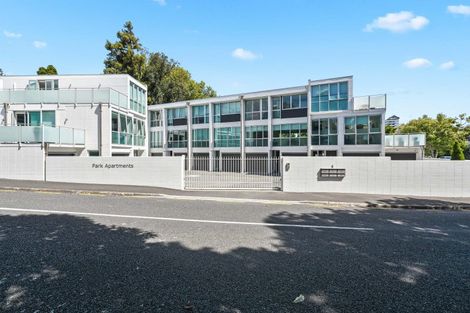 Photo of property in 1u2 Riro Street, Hamilton East, Hamilton, 3216
