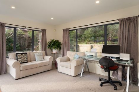 Photo of property in 7 Myers Grove, Churton Park, Wellington, 6037