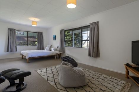 Photo of property in 64 Links View Drive, Omokoroa, 3114