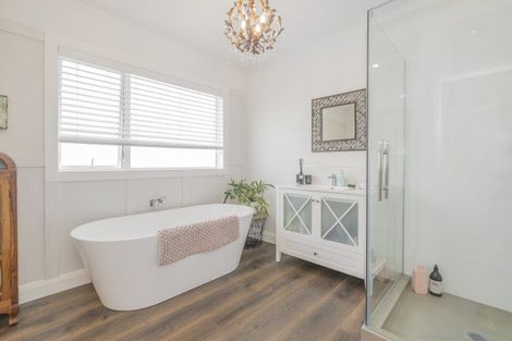 Photo of property in 5 Lady Jocelyn Place, Whitianga, 3510