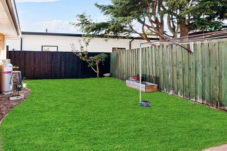 Photo of property in 26 Burwood Road, Burwood, Christchurch, 8083