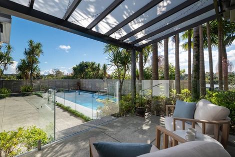 Photo of property in 2 Pounamu Avenue, Greenhithe, Auckland, 0632