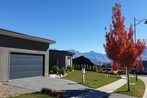 Photo of property in 6 Clutha Place, Wanaka, 9305