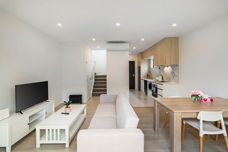Photo of property in 4/25 Abbotleigh Avenue, Te Atatu Peninsula, Auckland, 0610