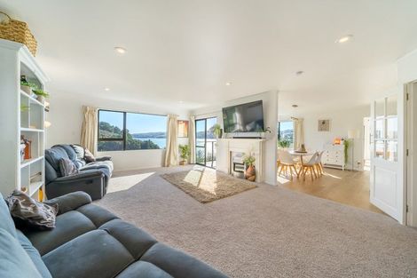 Photo of property in 50 Molyneux Close, Whitby, Porirua, 5024