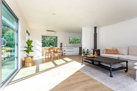 Photo of property in 113 Moana Anu Anu Avenue, Whangamata, 3620