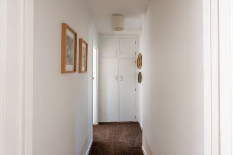 Photo of property in 2/82 Holly Road, St Albans, Christchurch, 8014