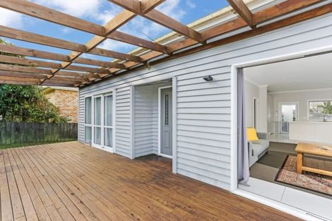 Photo of property in 71 Helvetia Road, Pukekohe, 2120