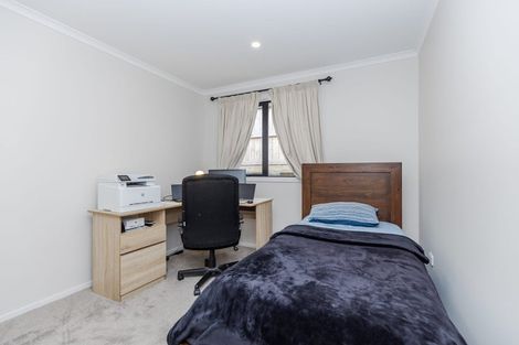 Photo of property in 24 Te Tiireke Drive, Glenview, Hamilton, 3206