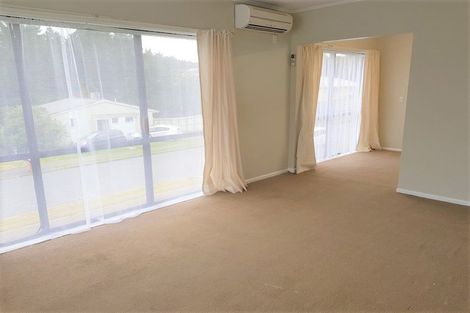 Photo of property in 9 Bellona Place, Cannons Creek, Porirua, 5024