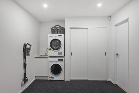 Photo of property in 19c Farwood Drive, Henderson, Auckland, 0612