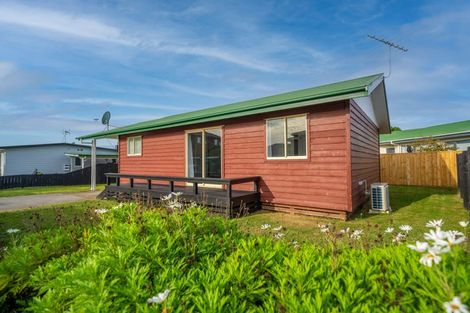 Photo of property in 8a Church Street, Tuakau, 2121