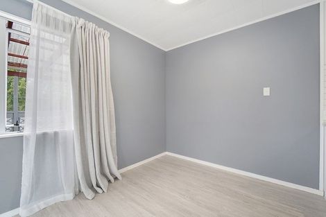 Photo of property in 1/30 Kereru Street, Henderson, Auckland, 0612
