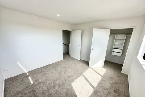 Photo of property in 4a/148 Lincoln Road, Henderson, Auckland, 0610