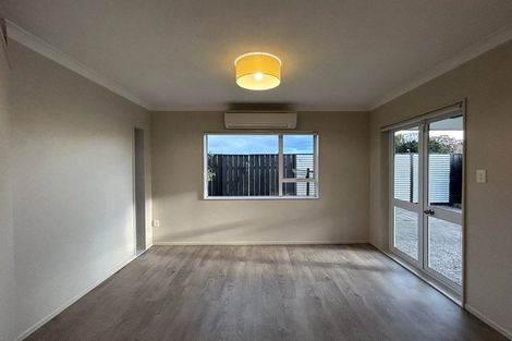 Photo of property in 17 Whiting Crescent, Greenmeadows, Napier, 4112