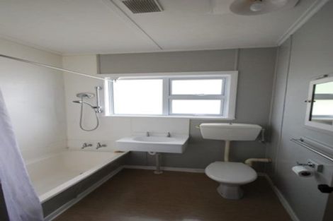 Photo of property in 517 Riverside Drive North, Fairfield, Lower Hutt, 5011