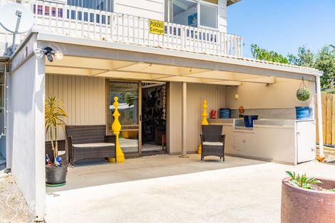 Photo of property in 9 Sandy Beach Road, Tinopai, Matakohe, 0593