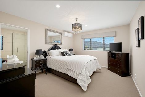 Photo of property in 77 San Marino Drive West, Henderson, Auckland, 0612