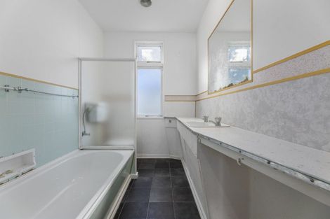 Photo of property in 142 Charles Street, Blenheim, 7201