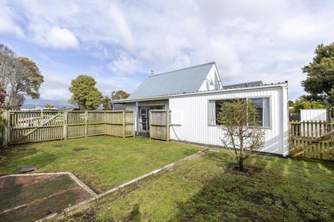 Photo of property in 9a Brierley Place, Marfell, New Plymouth, 4310