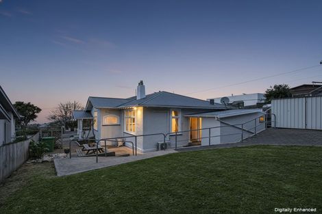 Photo of property in 30 Wharfe Street, South Hill, Oamaru, 9400