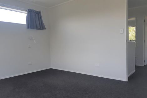Photo of property in 1 Raelene Place, Massey, Auckland, 0614