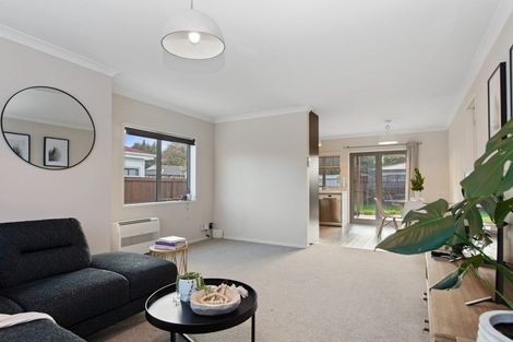 Photo of property in 15 Corlett Street, Utuhina, Rotorua, 3015