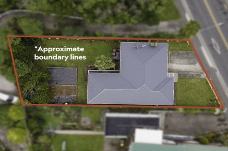 Photo of property in 20 Horokiwi Road West, Newlands, Wellington, 6037