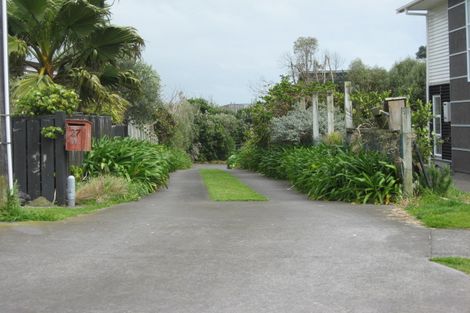 Photo of property in 27a Mace Terrace, Oakura, 4314