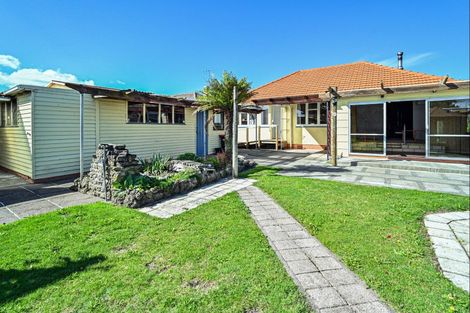 Photo of property in 1114 Jellicoe Street, Mayfair, Hastings, 4122