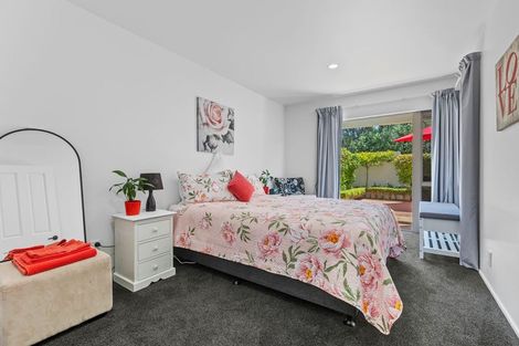 Photo of property in 3b Kawaroa Close, New Plymouth, 4310