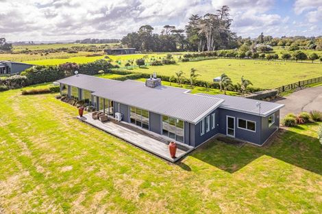 Photo of property in 106b Watt Livingstone Road, Westmere, Whanganui, 4574