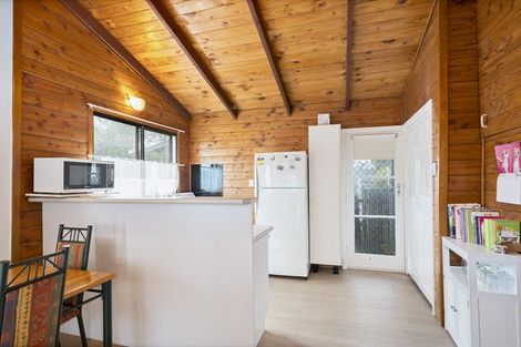 Photo of property in 2/391 West Coast Road, Glen Eden, Auckland, 0602
