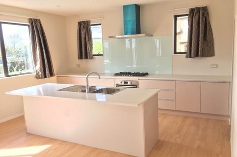 Photo of property in 5a Murray Road, Te Atatu Peninsula, Auckland, 0610