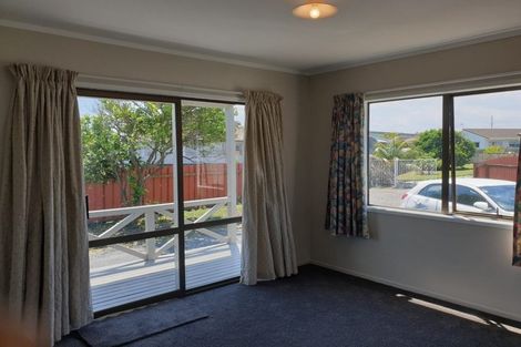 Photo of property in 24 Growers Lane, Mangere East, Auckland, 2024