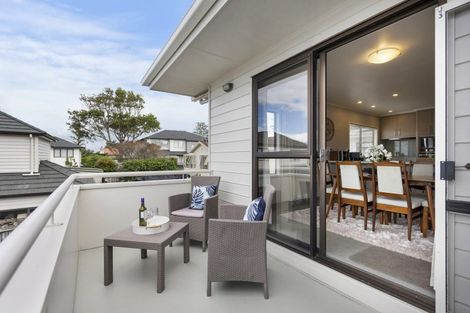 Photo of property in 15 Quebec Road, Milford, Auckland, 0620