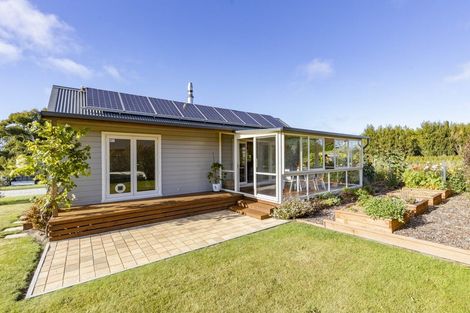 Photo of property in 3/3 Ashworths Road, Amberley, 7481