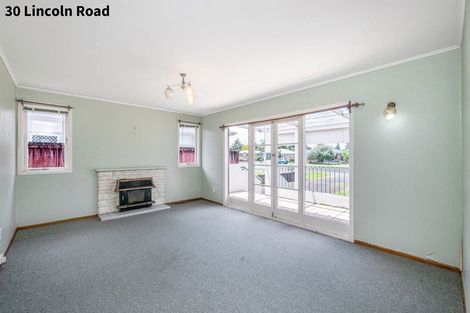 Photo of property in 30 Lincoln Road, Henderson, Auckland, 0610