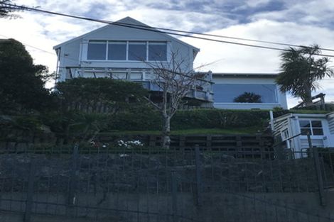 Photo of property in 172 Nevay Road, Karaka Bays, Wellington, 6022