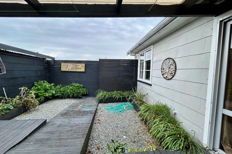 Photo of property in 7 Colvin Street, Westport, 7825